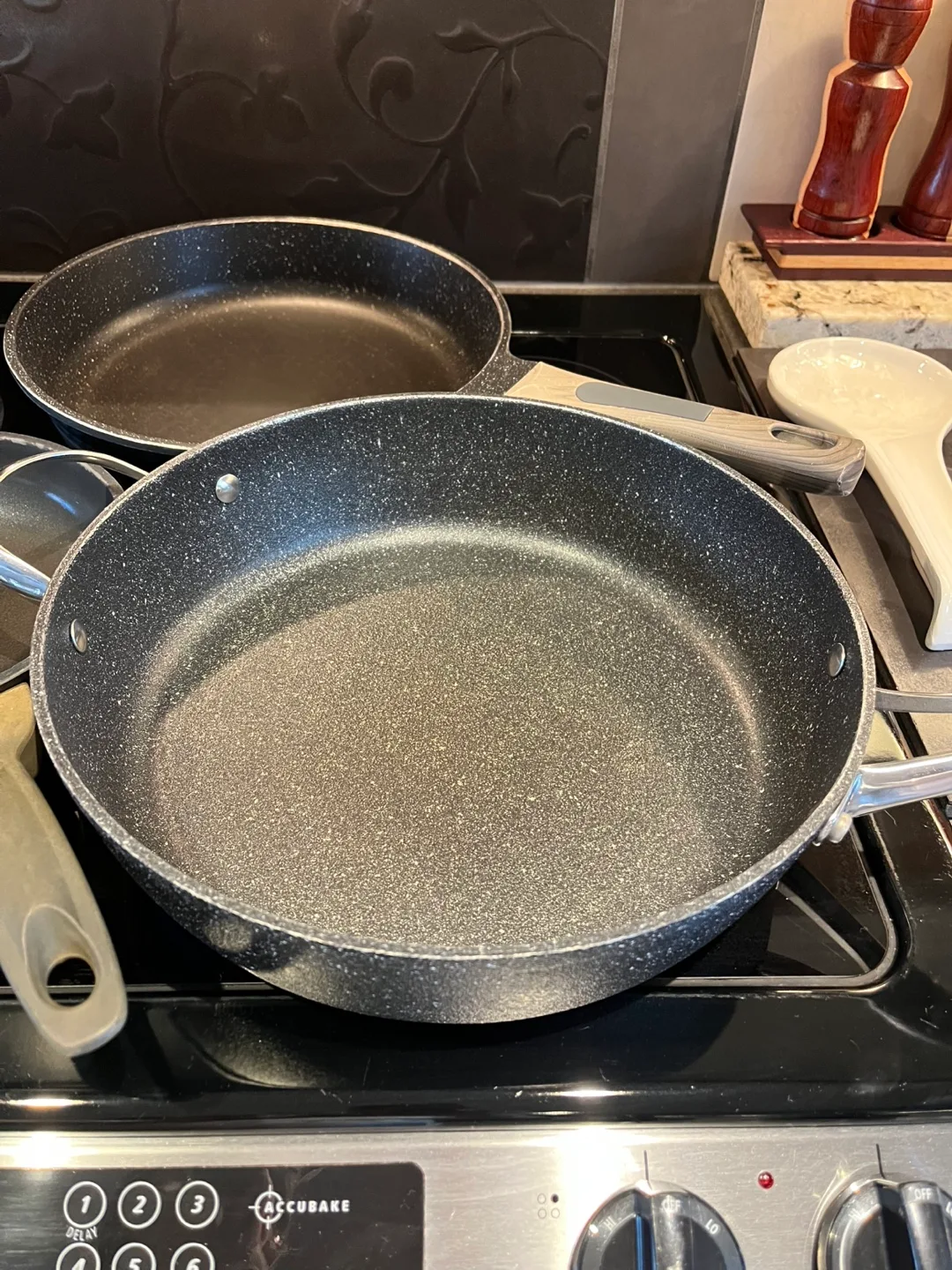 Set of 3 Non Stick Fry Pans image indicator(2)