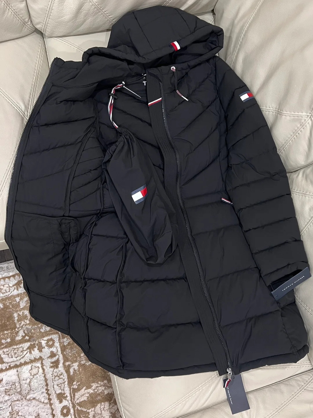 Tommy Hilfiger Women's Black Puffer Jacket image indicator(3)