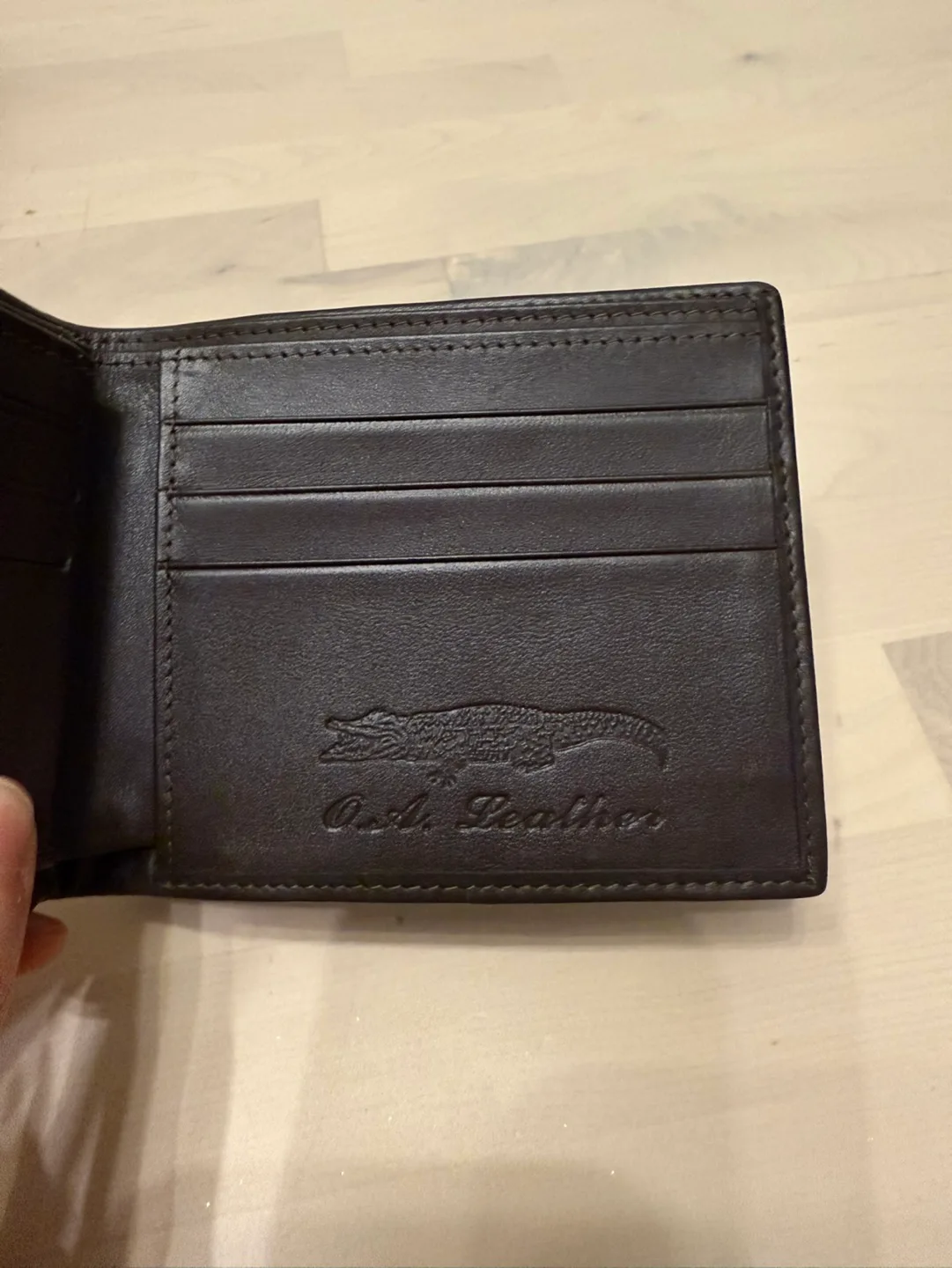 Leather Man Wallet_Great gift for Christmas and holidays image indicator(3)