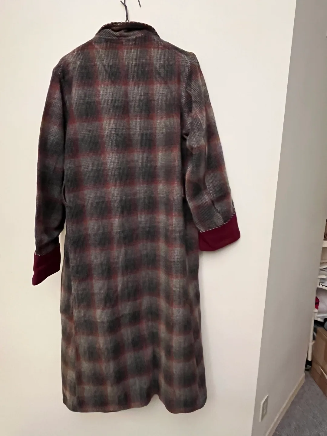 Men’s Plaid Robe image indicator(2)
