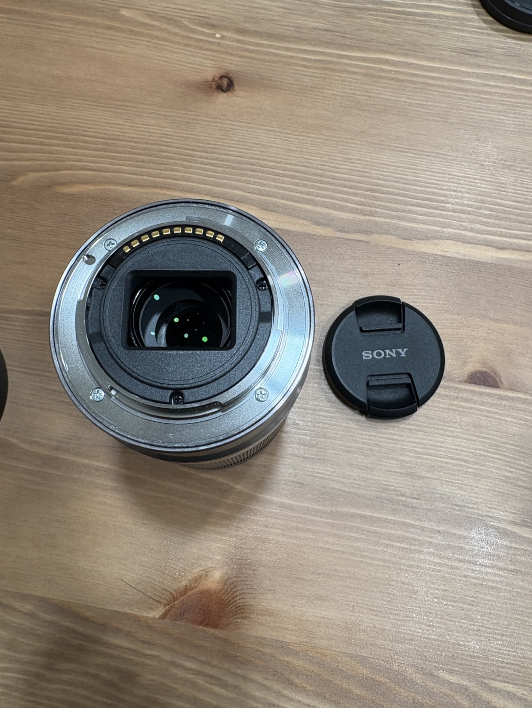 Sony E 55-210 OSS Lens - photo 2