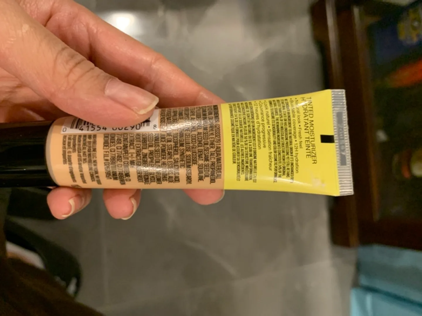 Maybelline Fit Me Tinted Moisturizer image indicator(2)