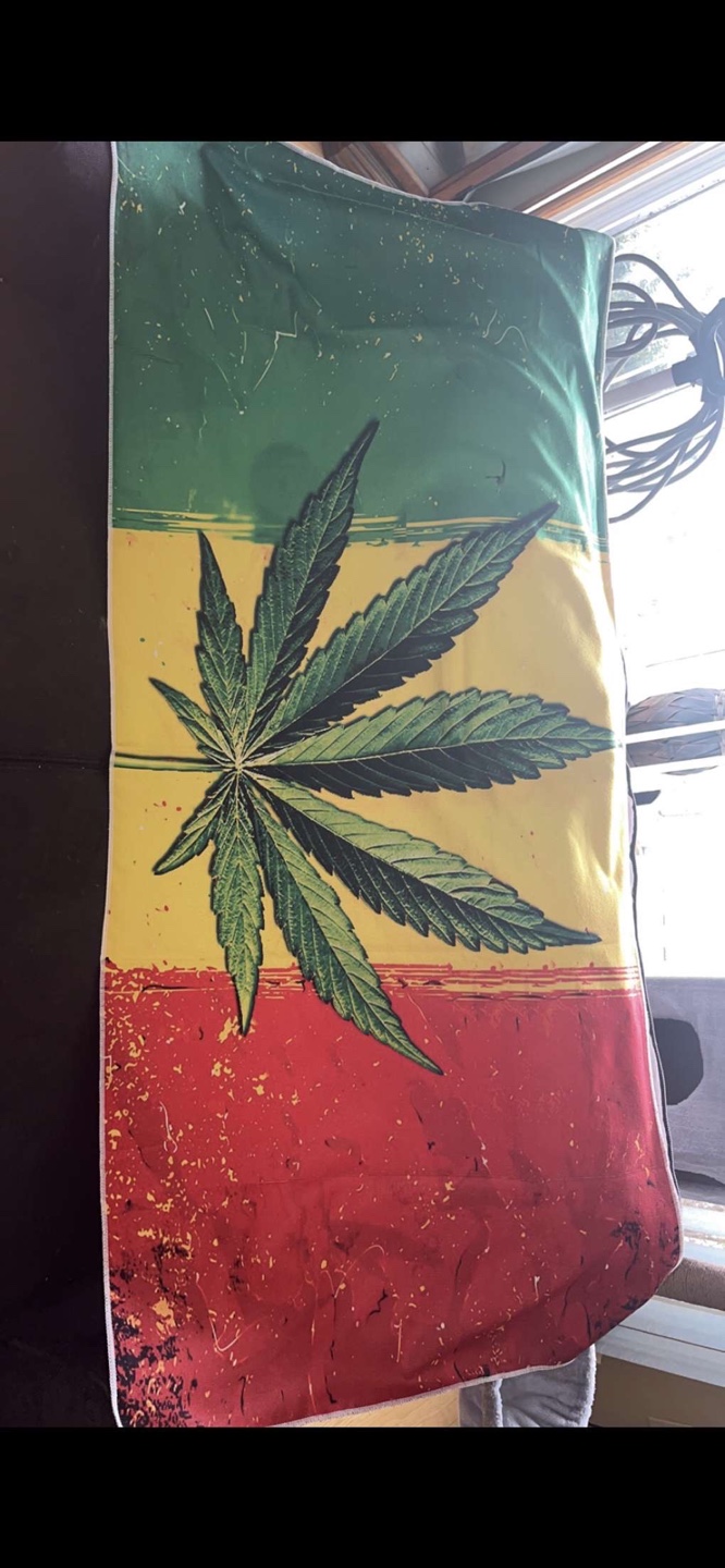 Weed Leaf Towel