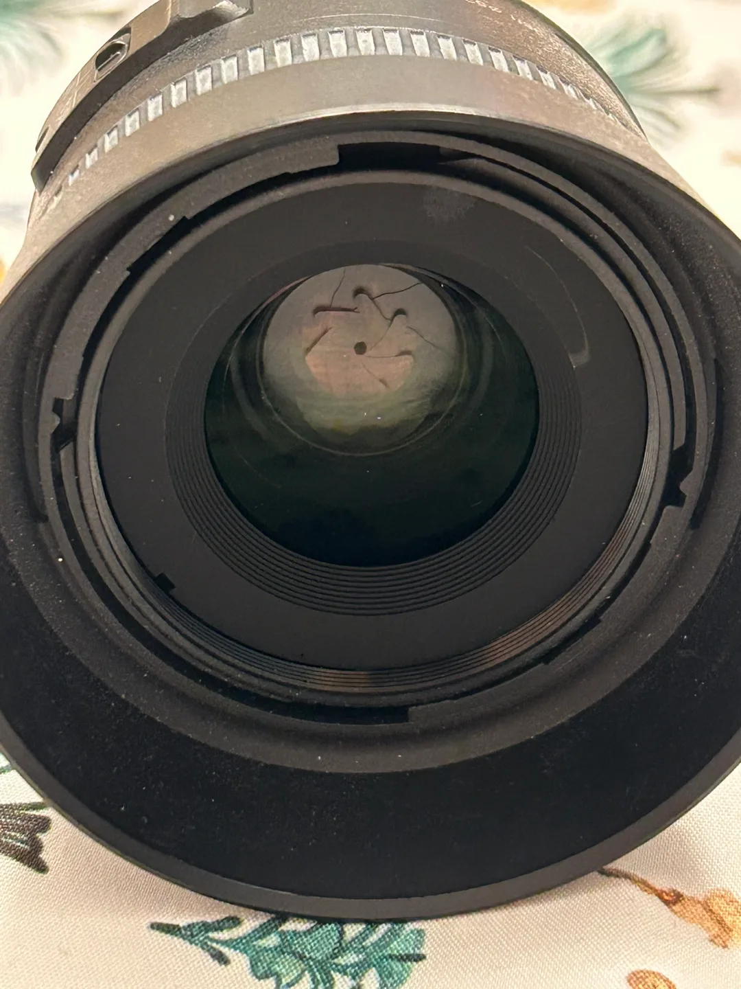 Nikon DX AF-S NIKKOR 35mm 1:1.8G With Lens Hood for DSLR image indicator(3)