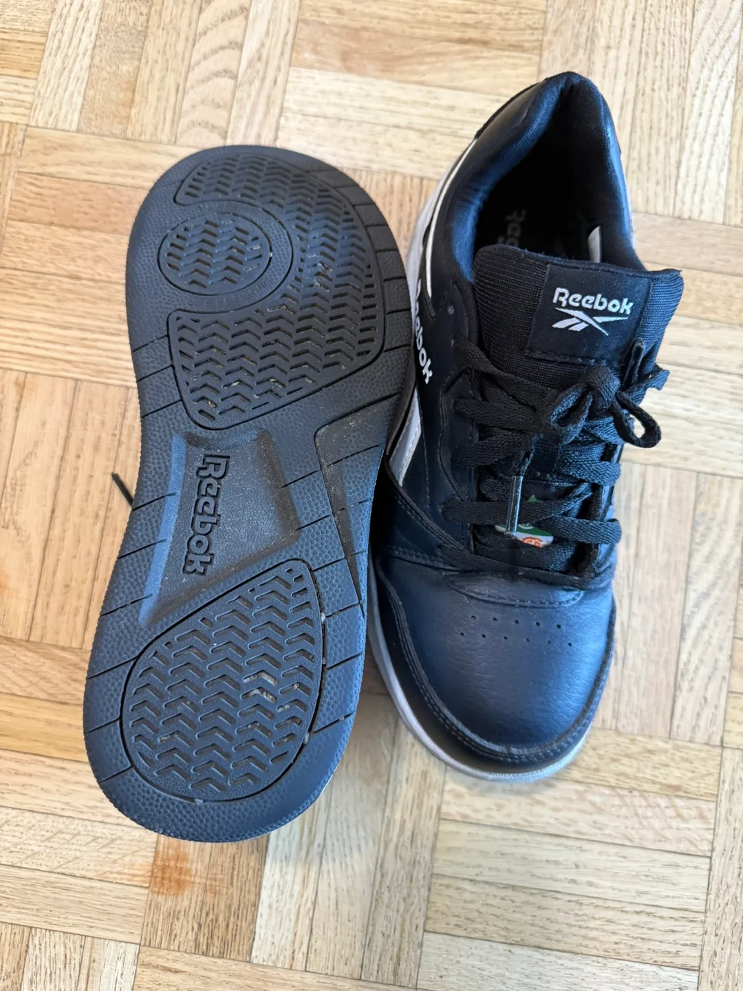 Unisex Safety Shoes - Reebok Black Leather Sneakers with ESR image indicator(2)