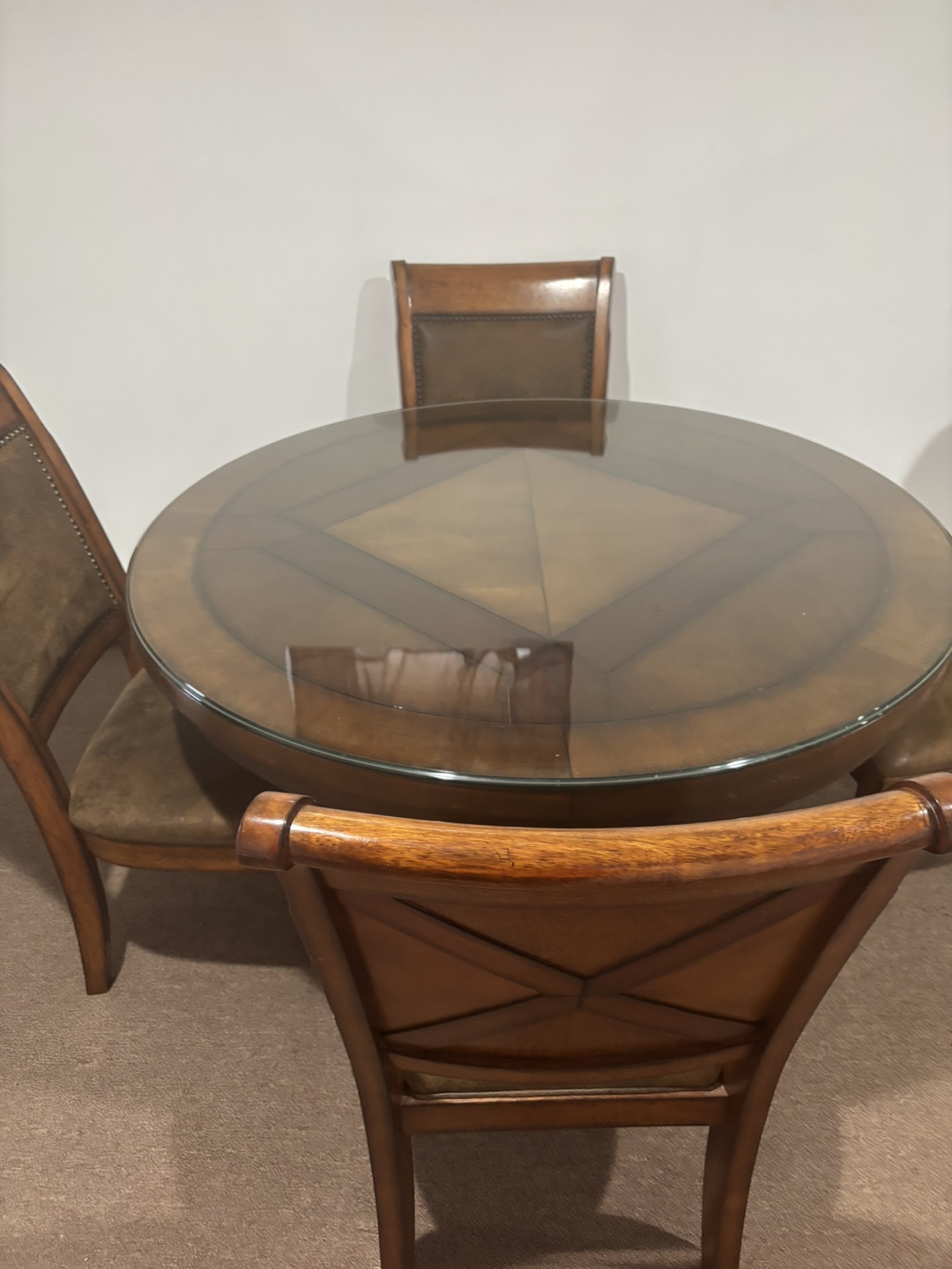 Round Glass Top Dining Table with 4 Chairs