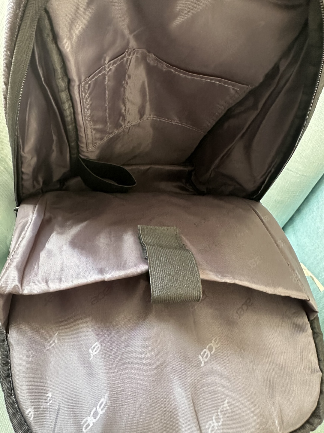 FREE Laptop Backpack (Acer) can fit up to 15” - photo 2