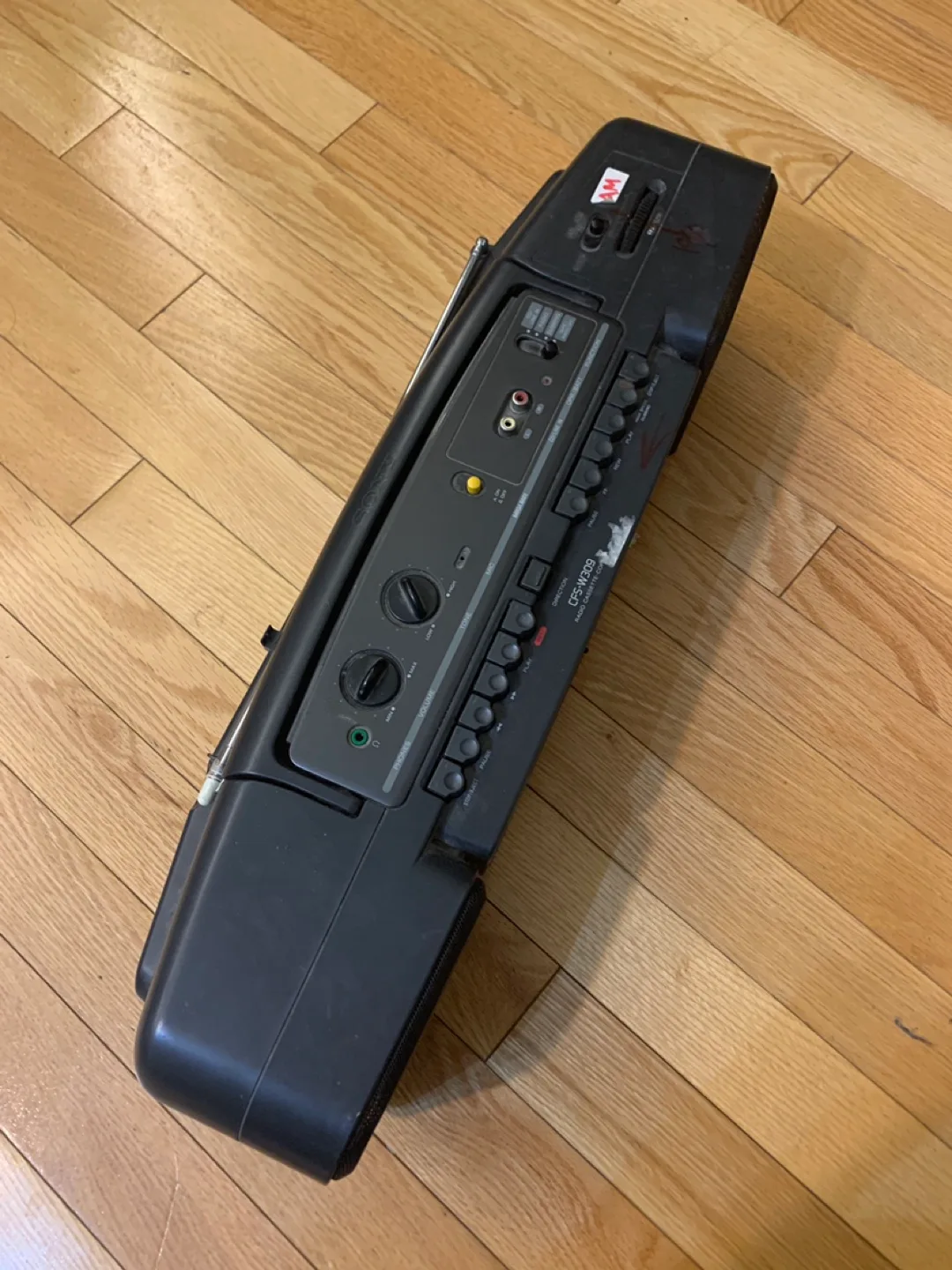 ‼️MUST GO‼️ vintage Sony CFS-W308 radio cassette-corder image indicator(2)