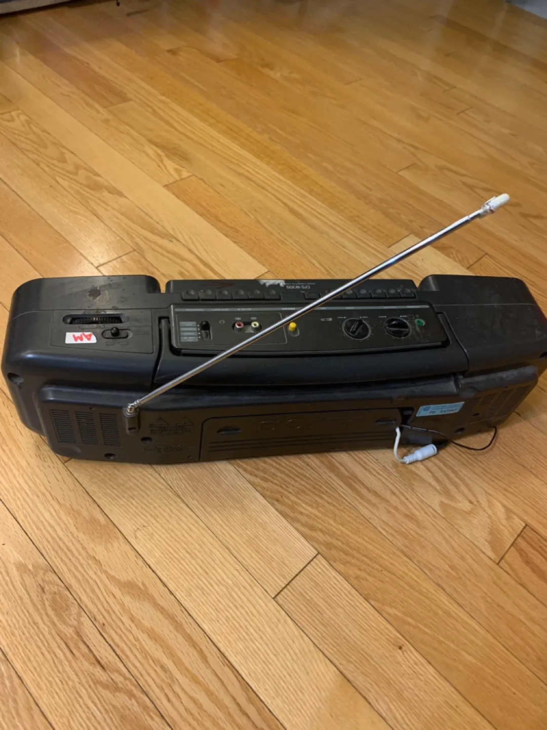 ‼️MUST GO‼️ vintage Sony CFS-W308 radio cassette-corder image indicator(6)