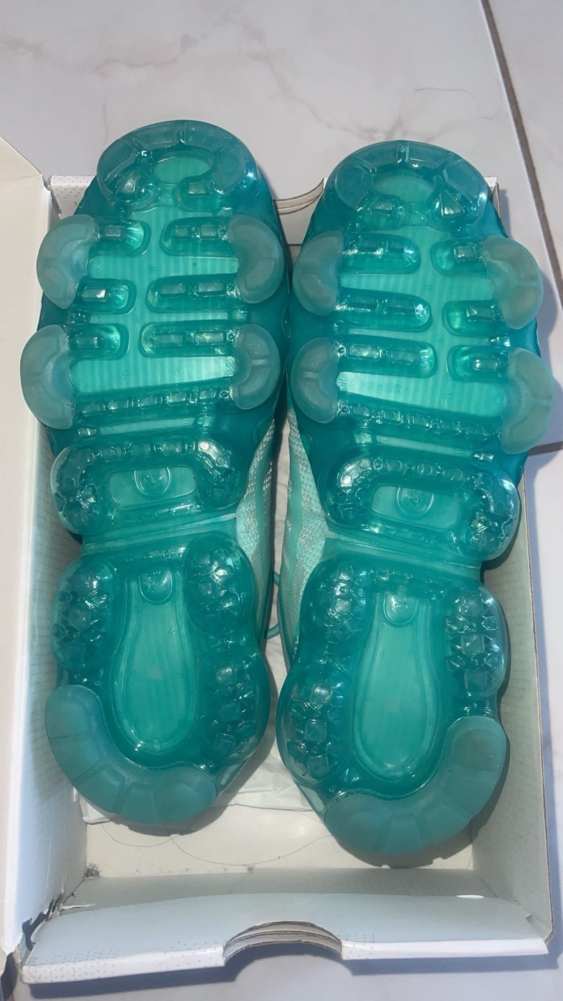 Nike Women’s Air Vapormax - photo 2