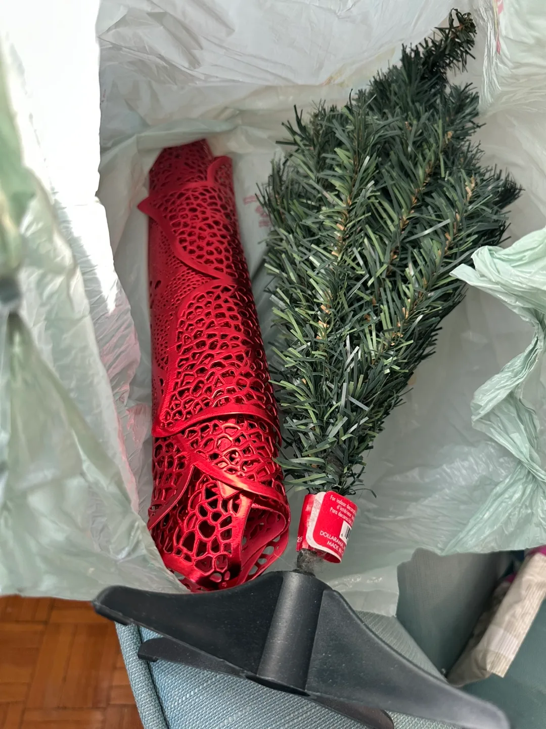 FREE: 1ft Christmas Tree with some decor and runner included image indicator(2)