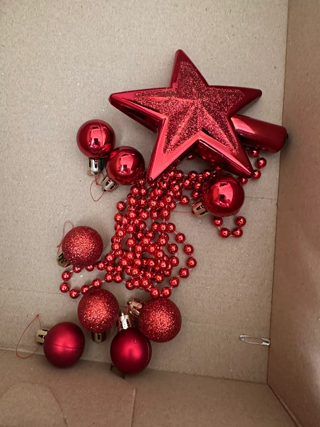 FREE: 1ft Christmas Tree with some decor and runner included image indicator(4)