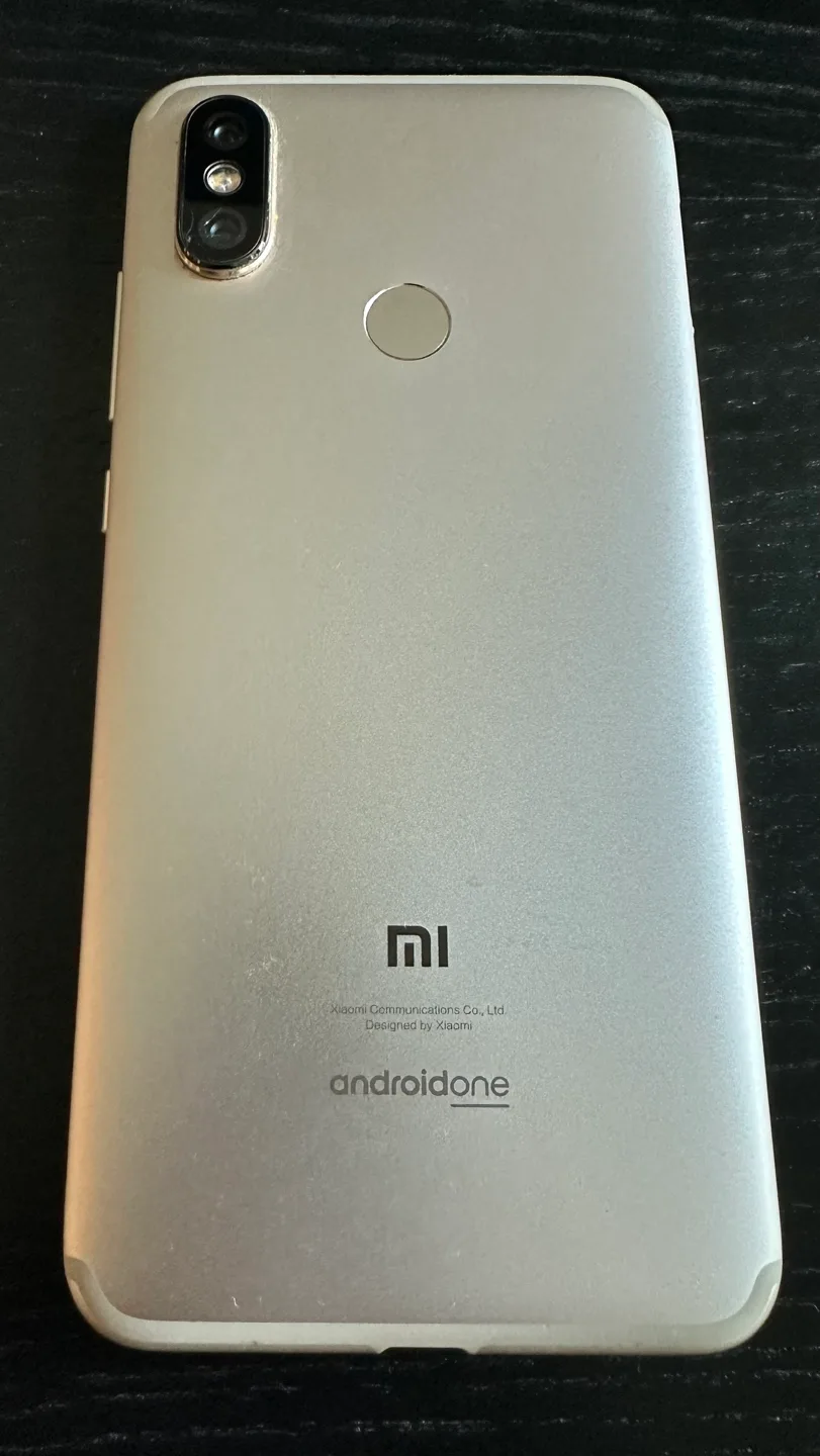 Xiaomi Mi A2 phone image indicator(2)