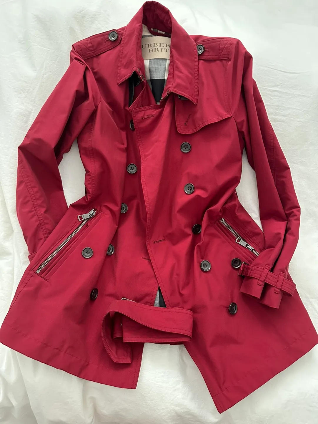 Burberry Brit Trench Coat size 6 -  $600 image indicator(3)