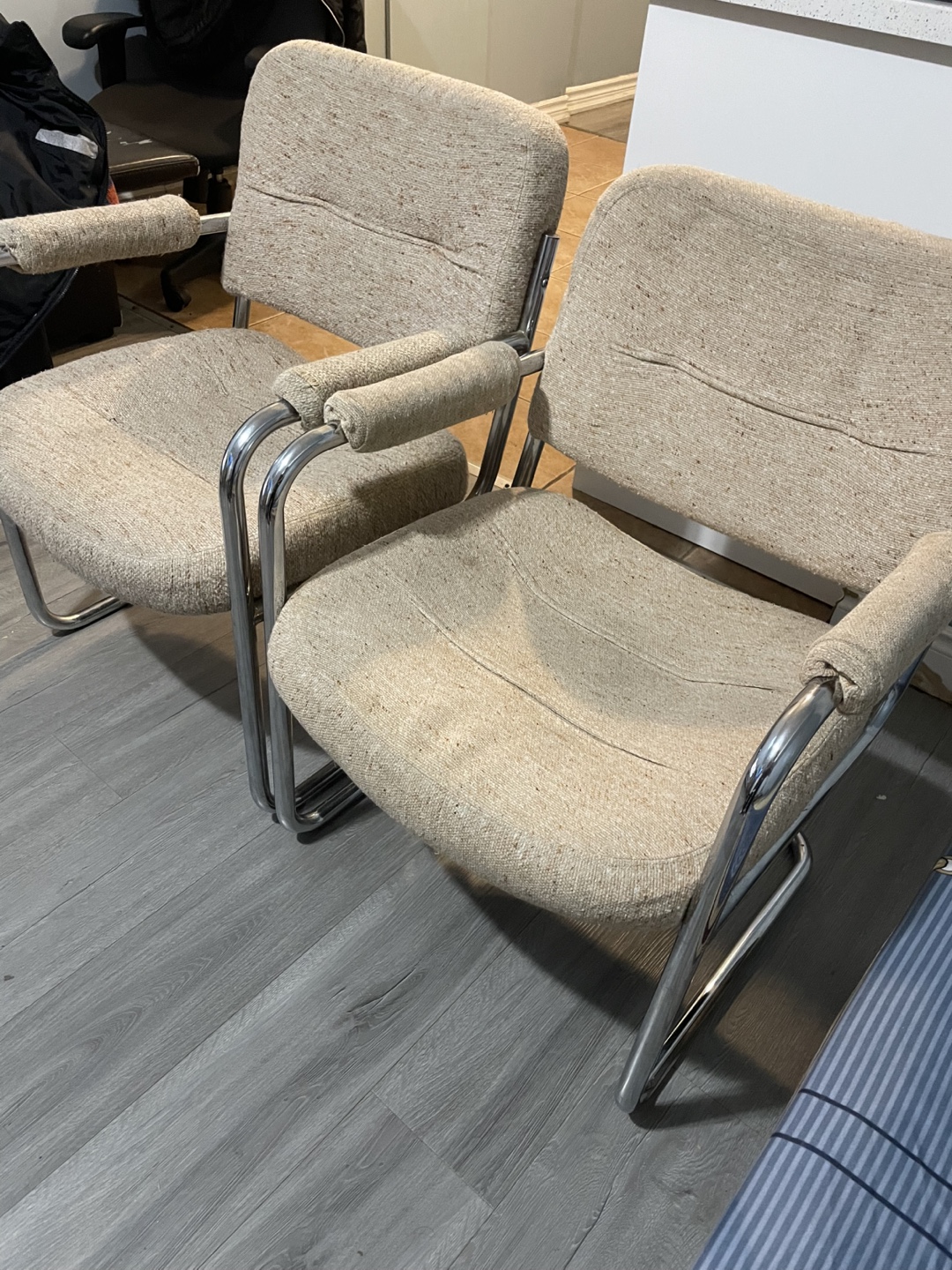 Set of Office Chairs for $10 for 2 [$5 each] - photo 2