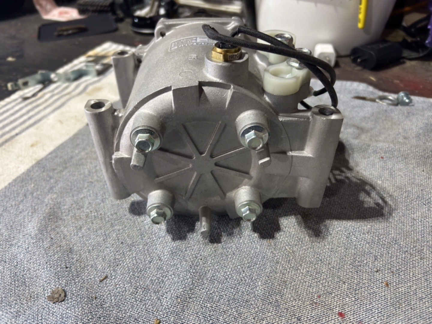AC Compressor - photo 3