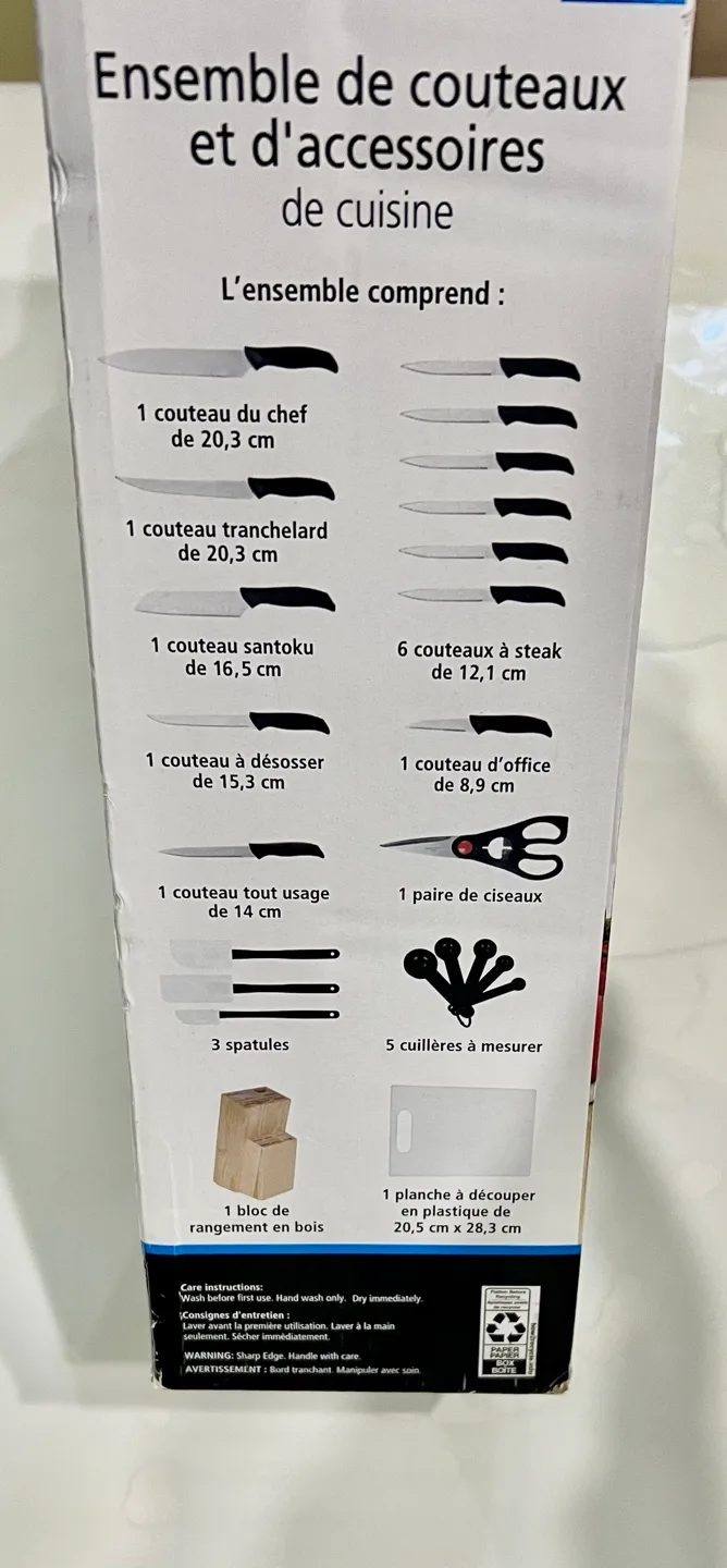 23-Piece Kitchen Knife Set image indicator(2)