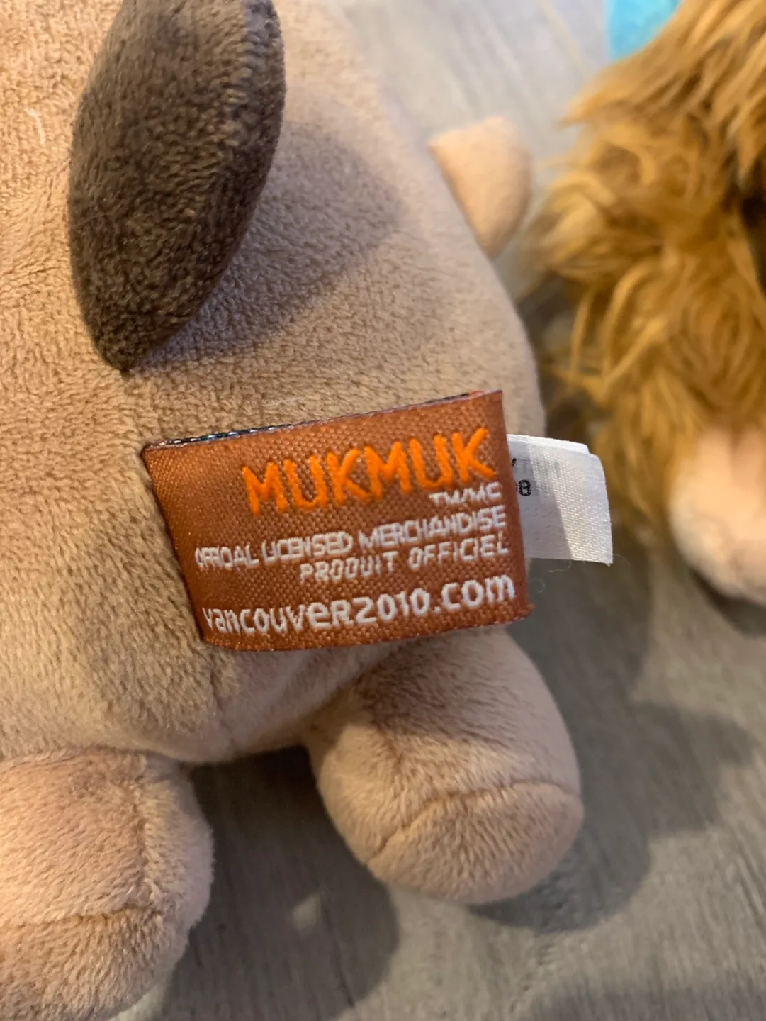 Vancouver 2010 Olympic Mascot Plush Set image indicator(8)