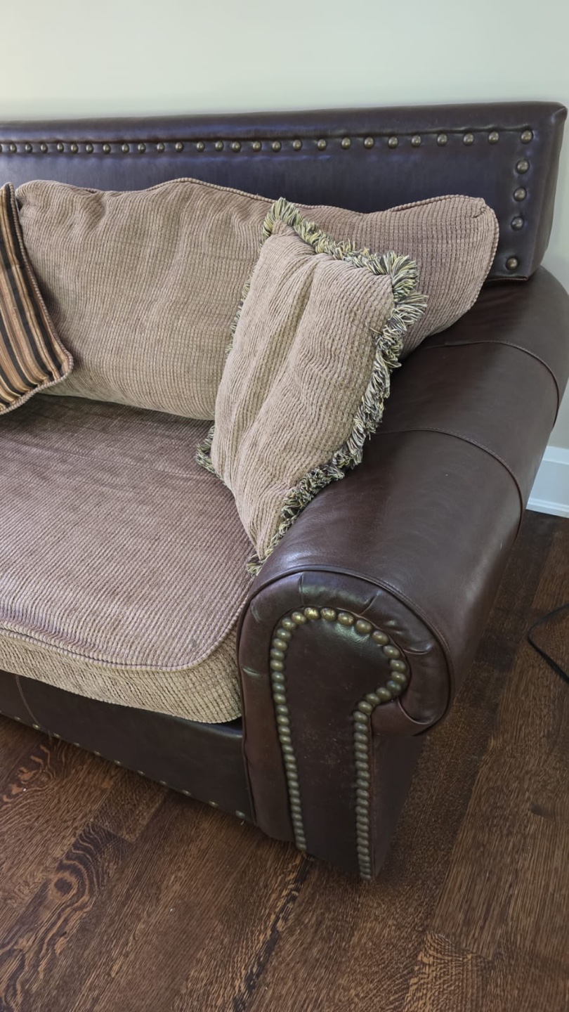 Brown Sectional Sofa - photo 4