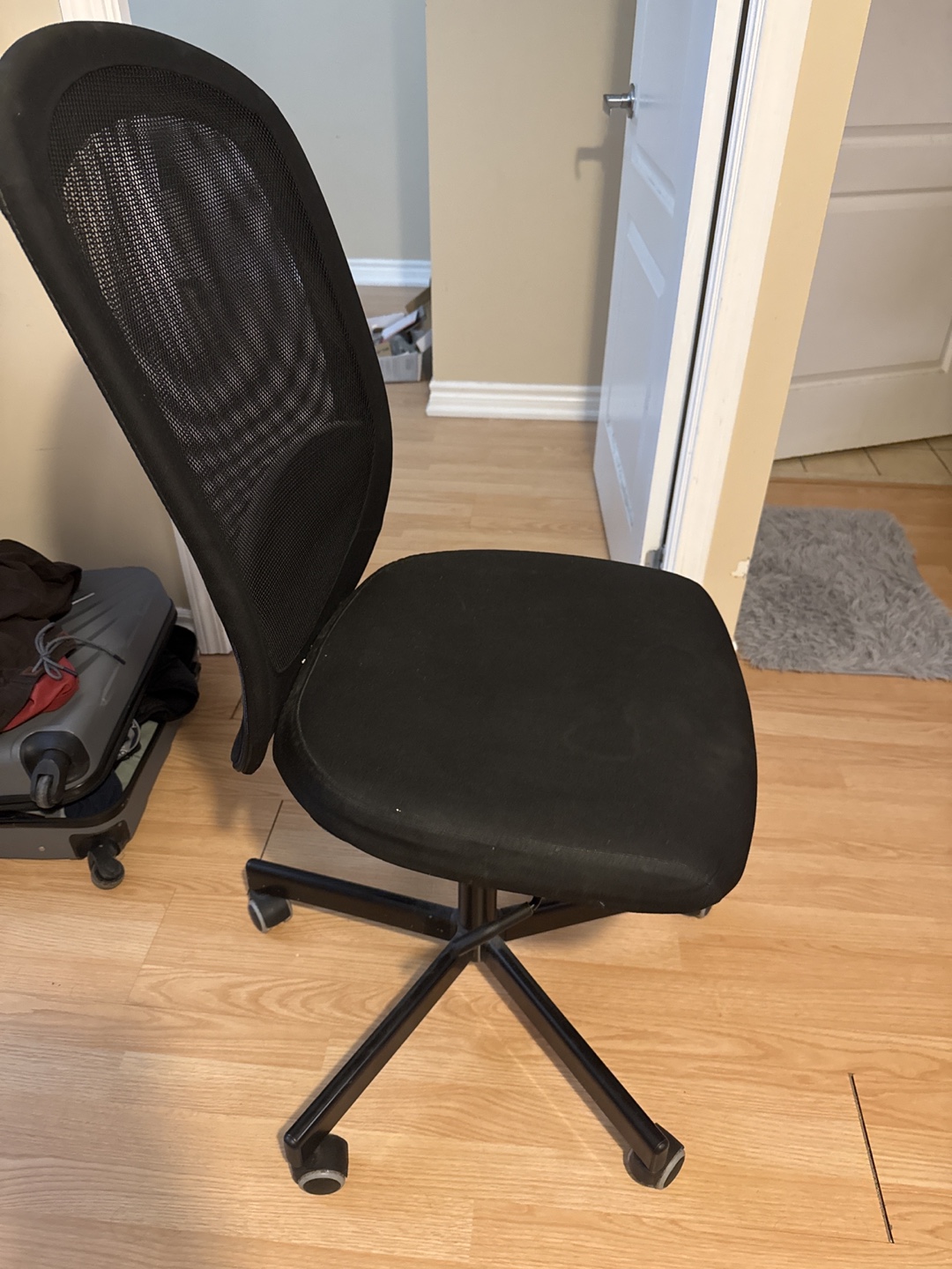 Black Mesh Office Chair - photo 3
