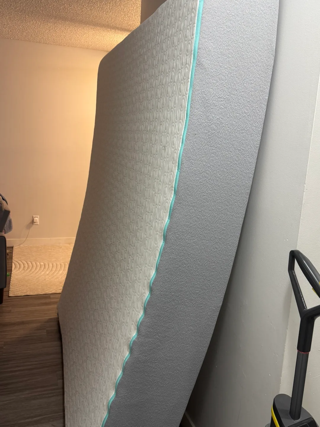 King siza Mattress image indicator(3)