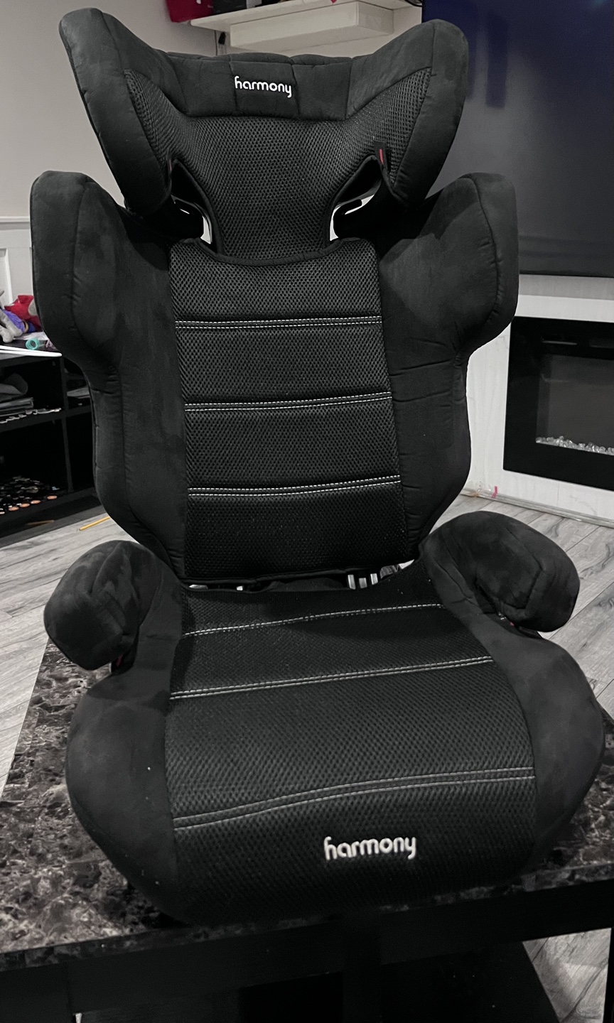 All Black Booster Car Seat- Excellent Condition! Untouched!