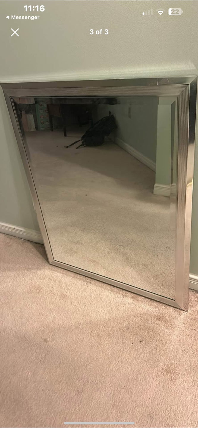 Ren-Wil Mirror