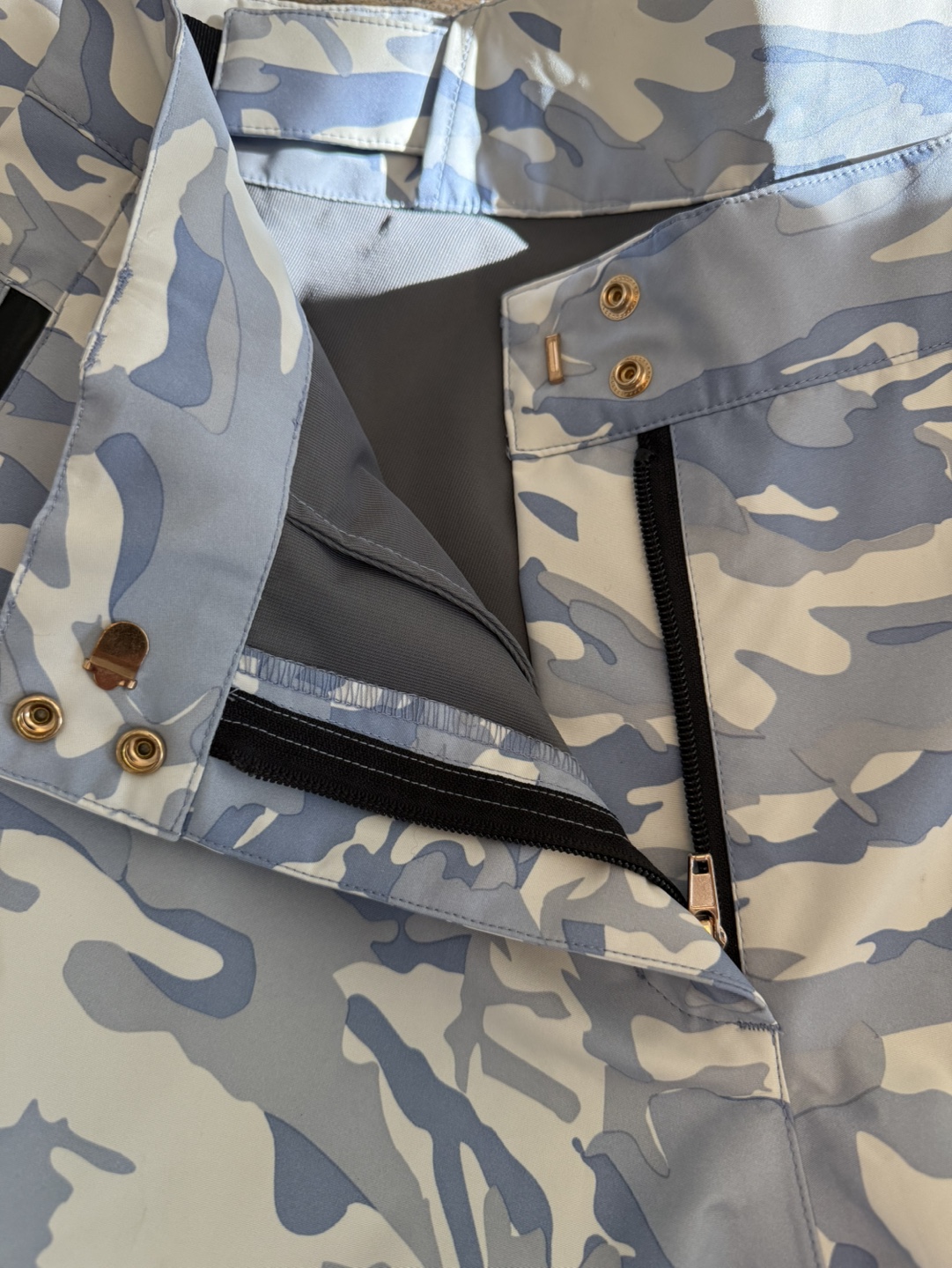 Emporio Armani Camo Pants - photo 3