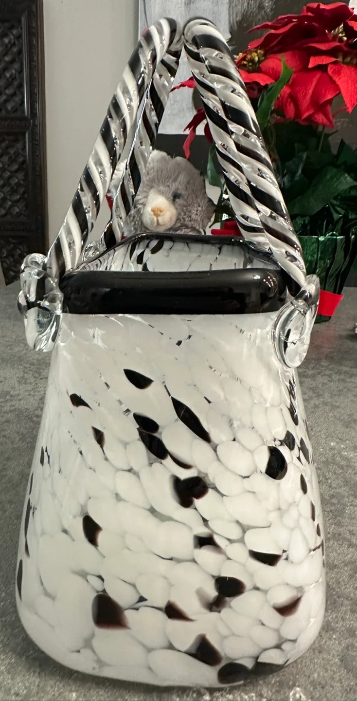 Glass Art Handbag Vase image indicator(2)