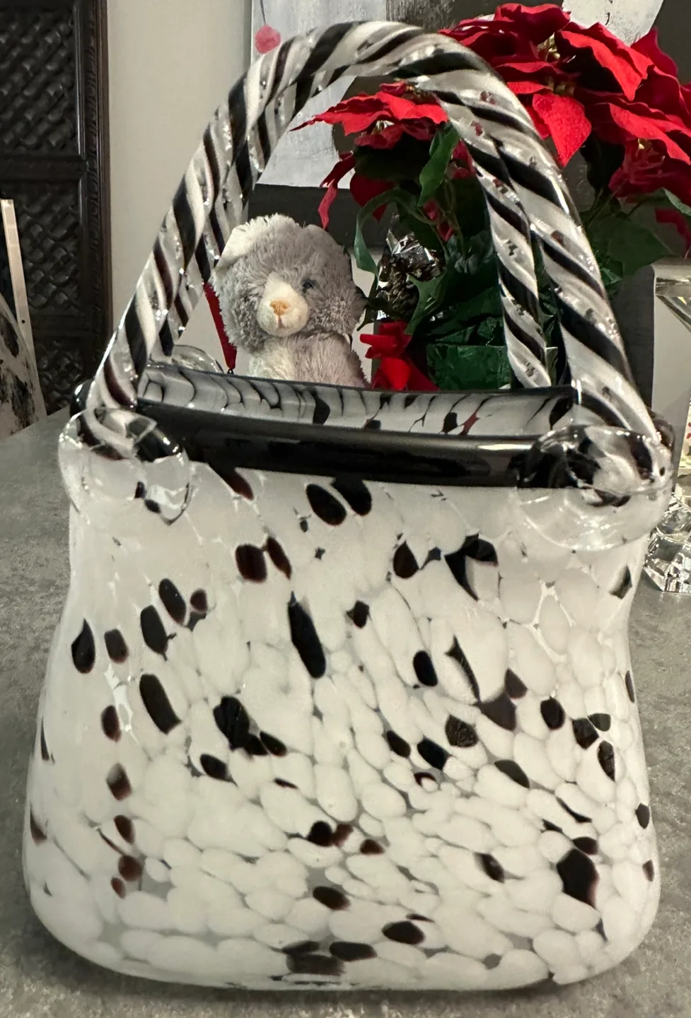 Glass Art Handbag Vase image indicator(4)