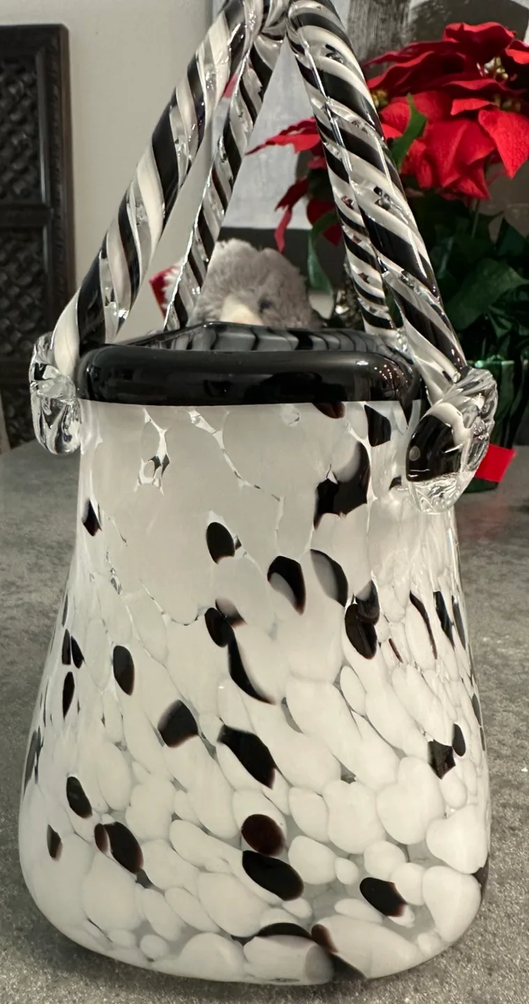 Glass Art Handbag Vase image indicator(6)