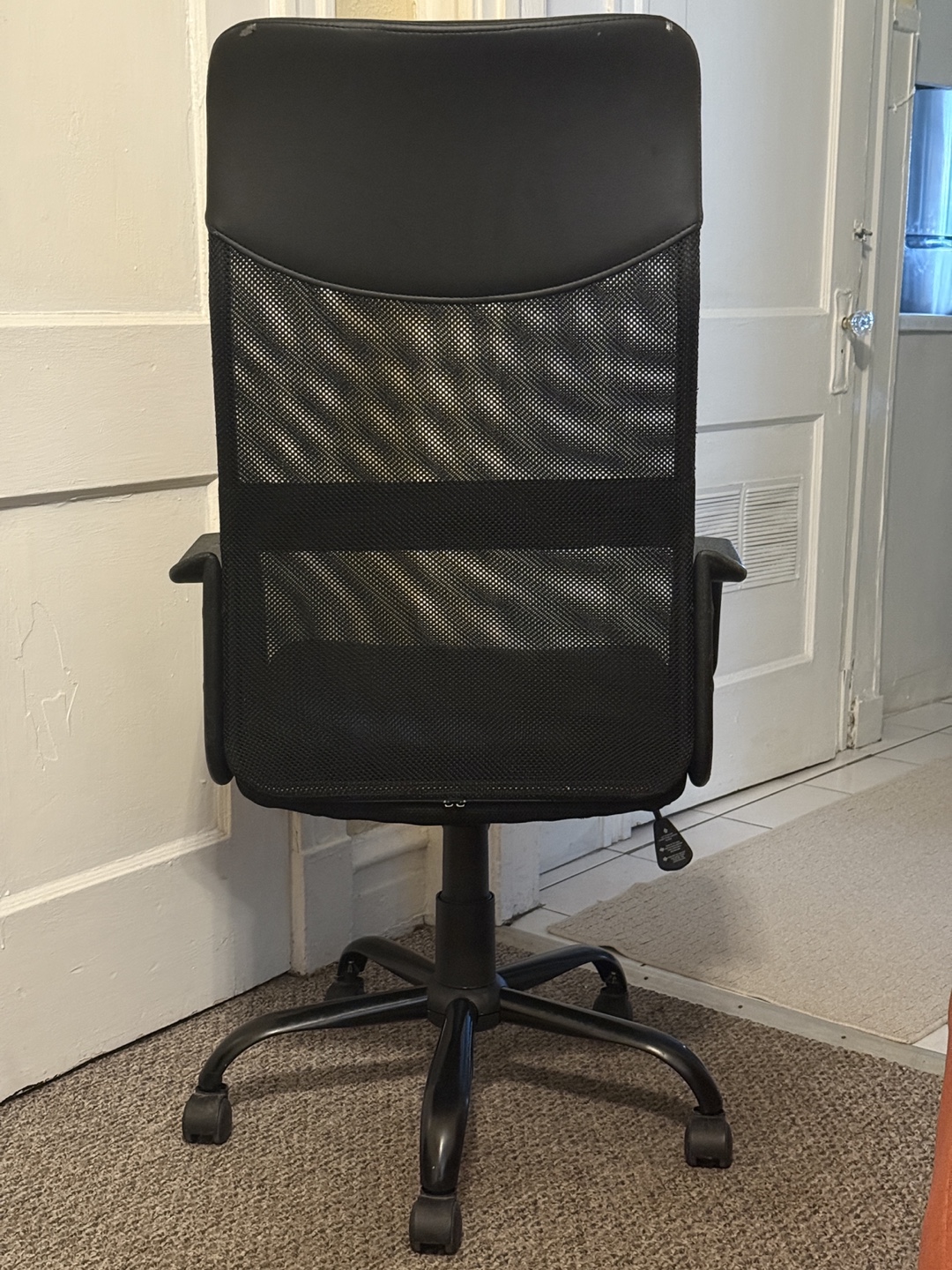 Black Mesh Office Chair - photo 2