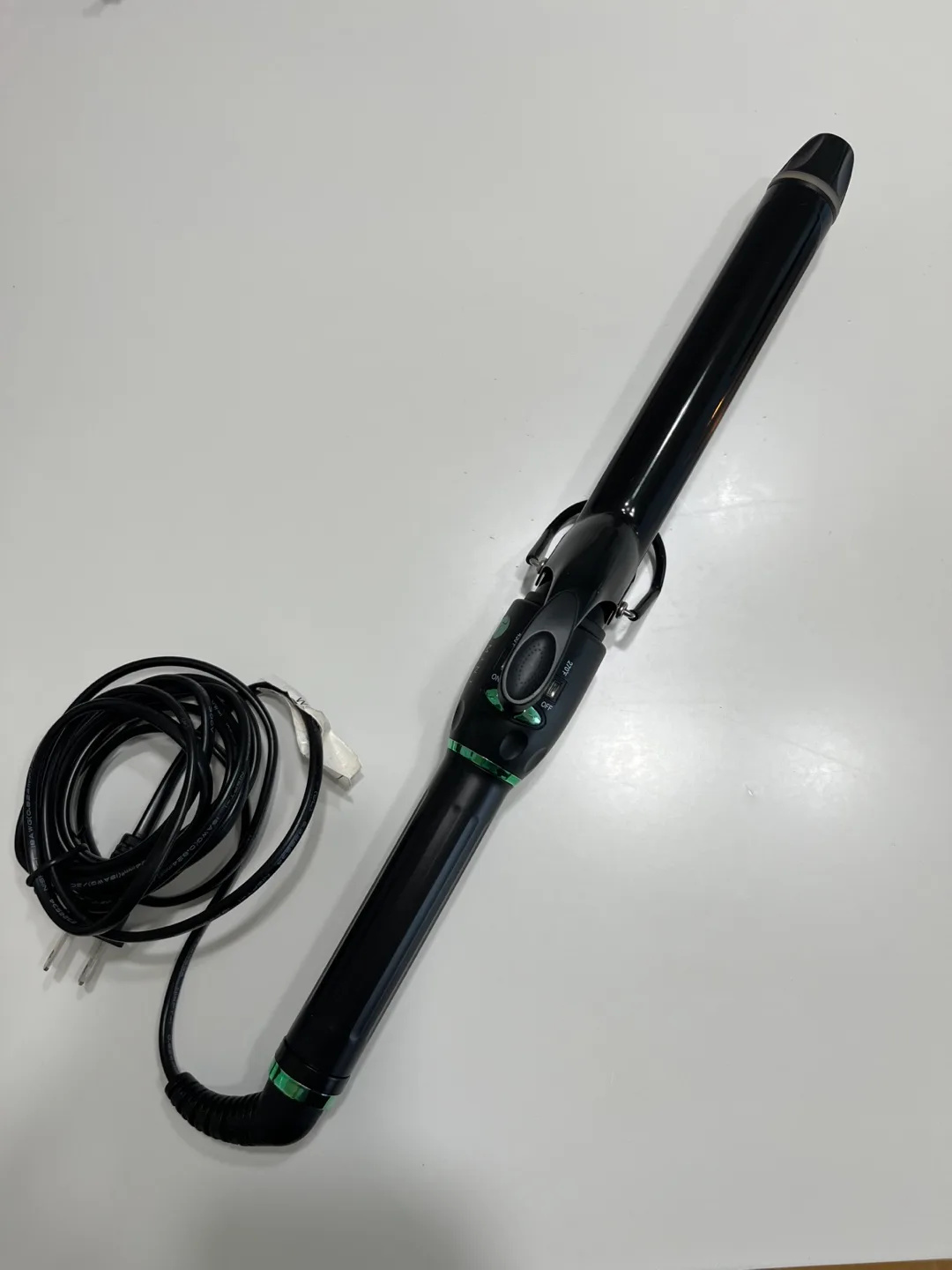 Mint Ionic + Ceramic + Tourmaline Curling Iron, 1” Barrel image indicator(3)