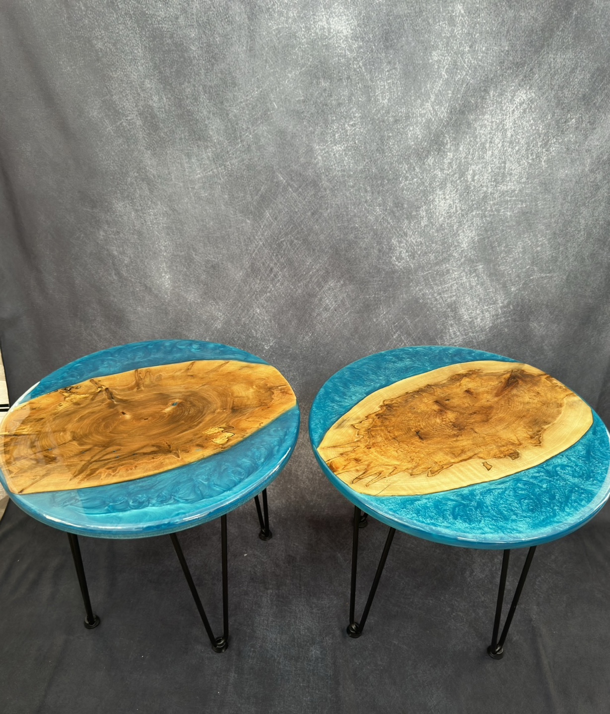 Set of 2 Resin & Wood End Tables