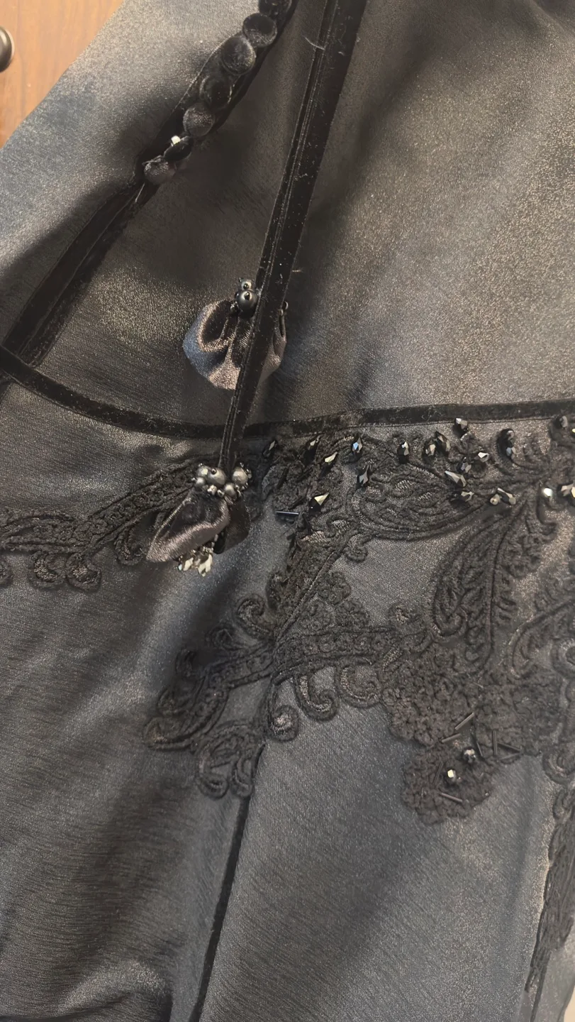 Gizel Fashion Atelier Black Formal Dress image indicator(3)