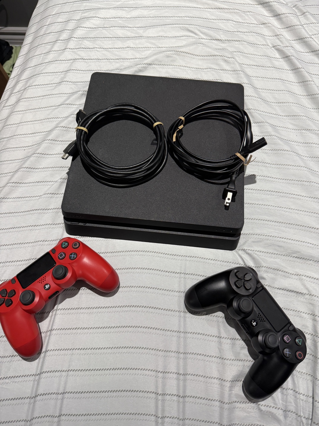 PS4 Console with 2 Controllers and 4 Games - photo 2