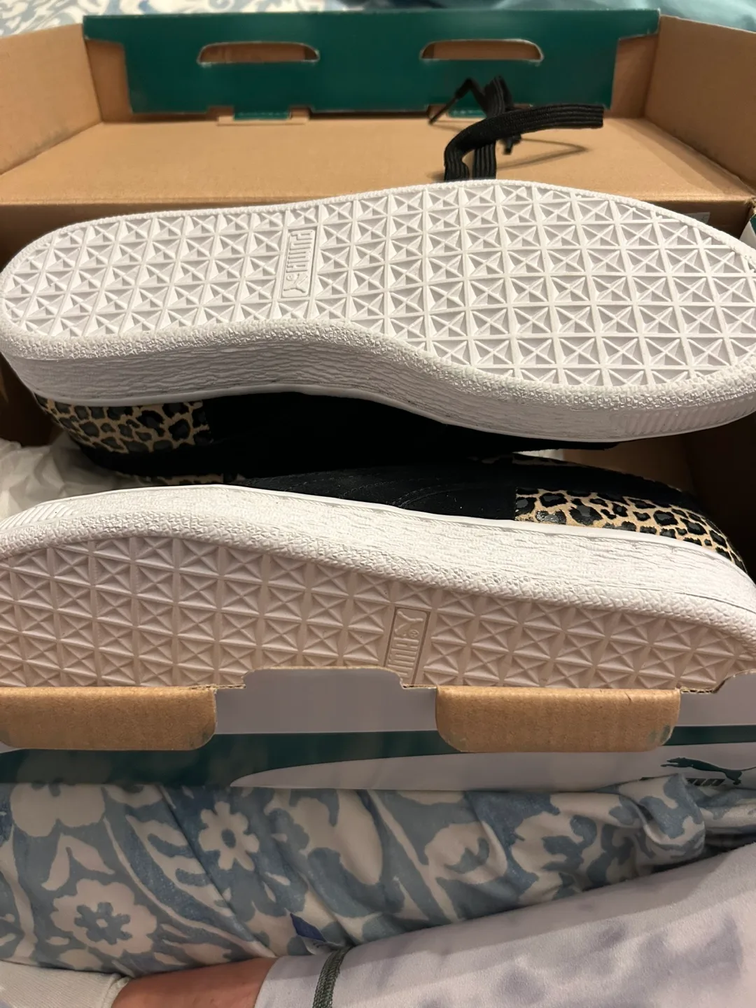 PUMA Women’s  Suede 'Wild Quarter - Leopard' size 7.5 image indicator(5)