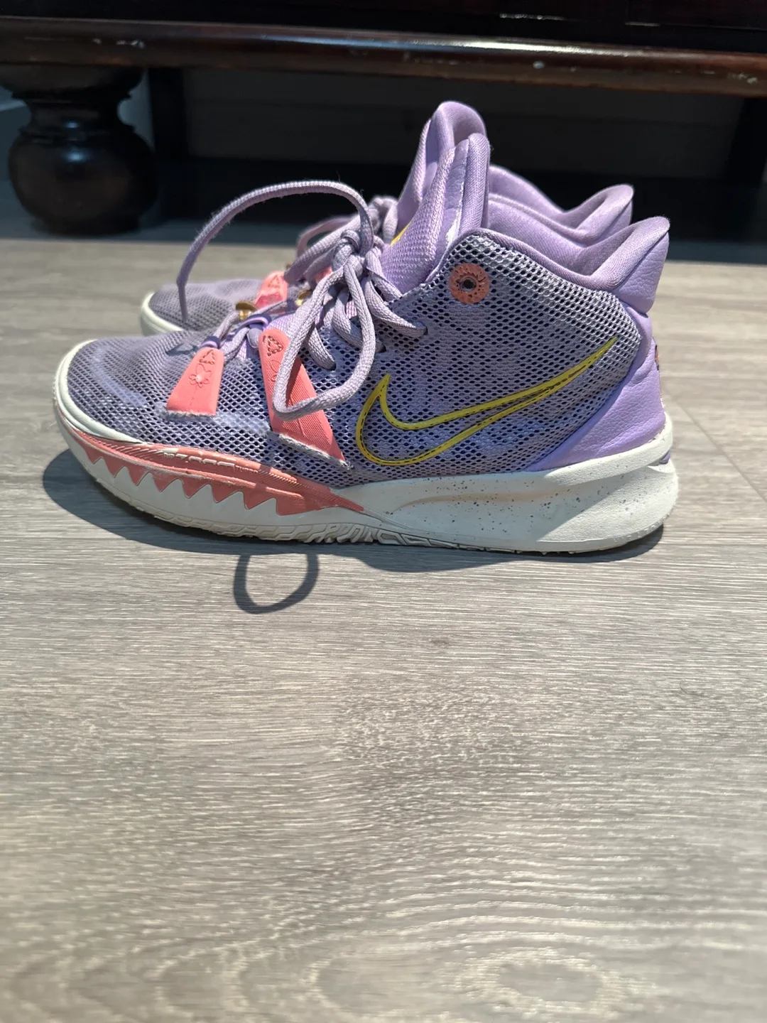 Nike Kyrie 7 daughters image indicator(2)