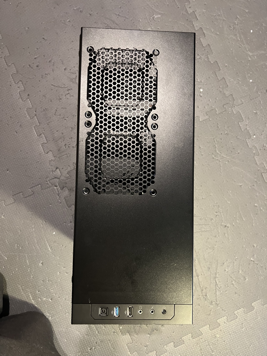 Corsair Carbide Series Spec-05  Mid-Tower PC Case - photo 2