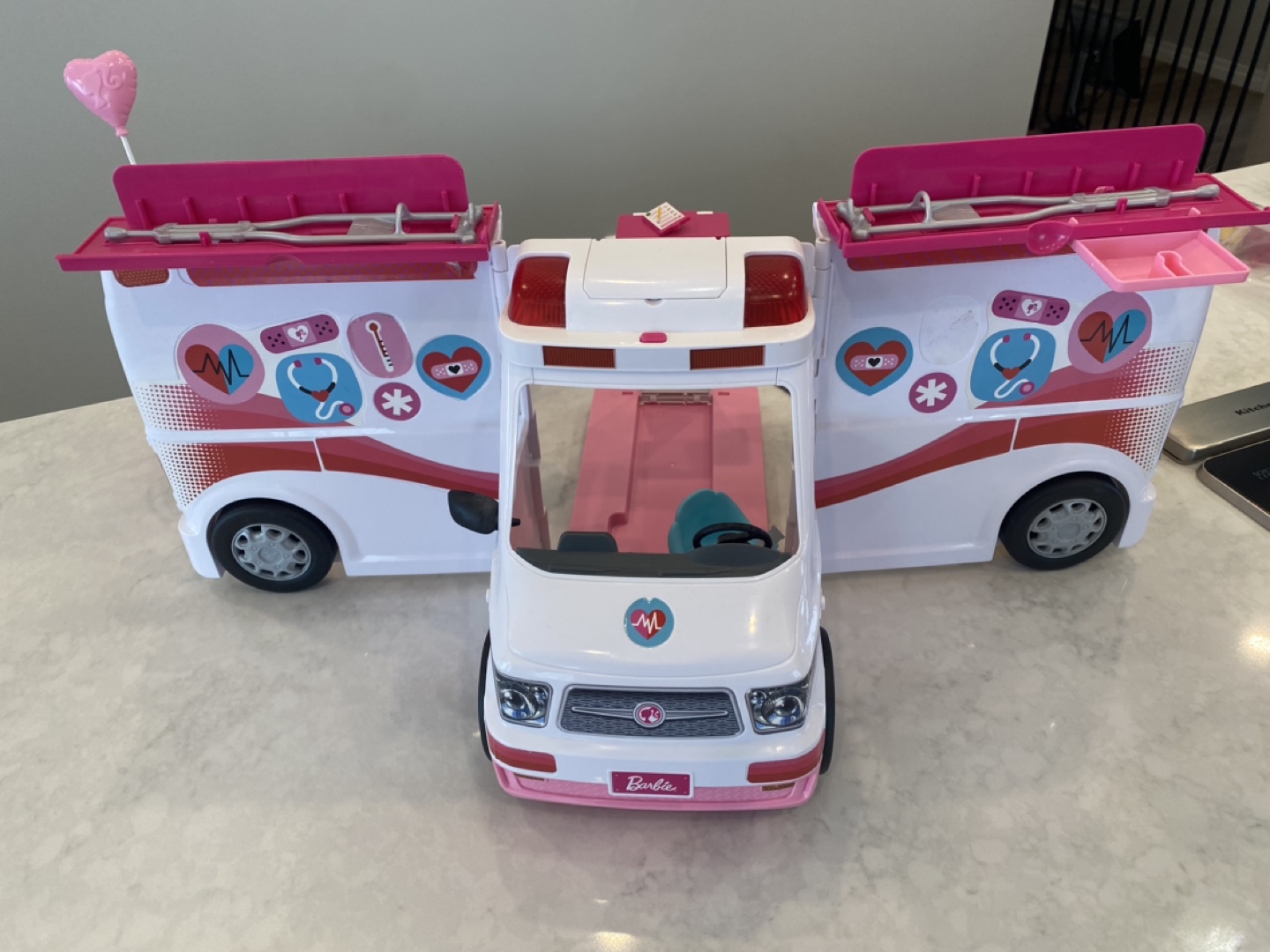 Barbie Ambulance/Medical Playset