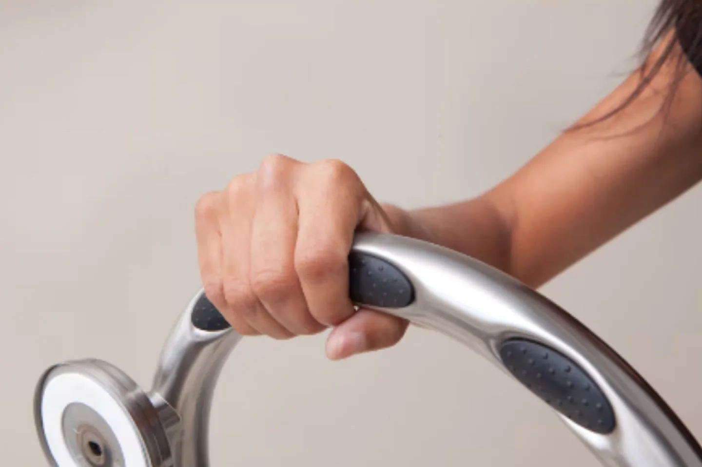 Grab 2in1 Toilet Safety Rail with Paper Holder image indicator(2)