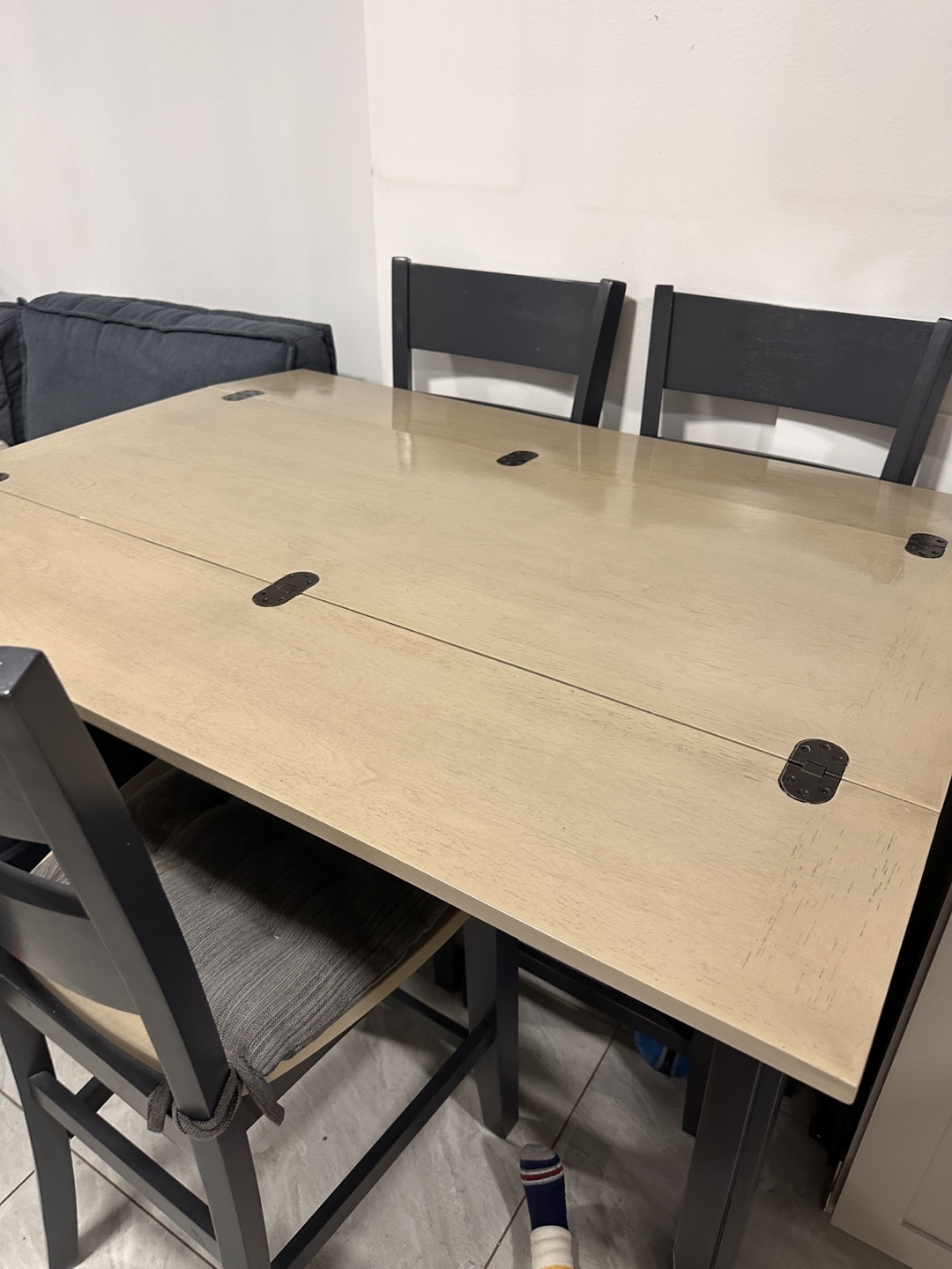 Dining Table and 4 Chairs