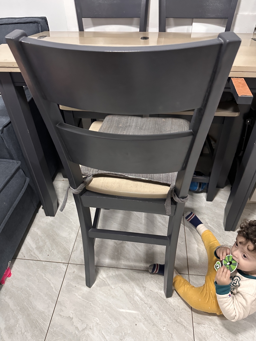 Dining Table and 4 Chairs - photo 2