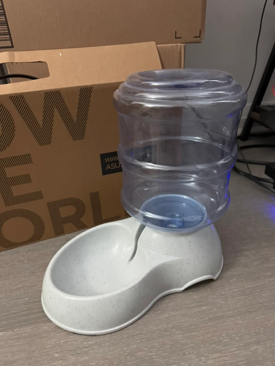 Pet Water Dispenser #freecycle image indicator(2)