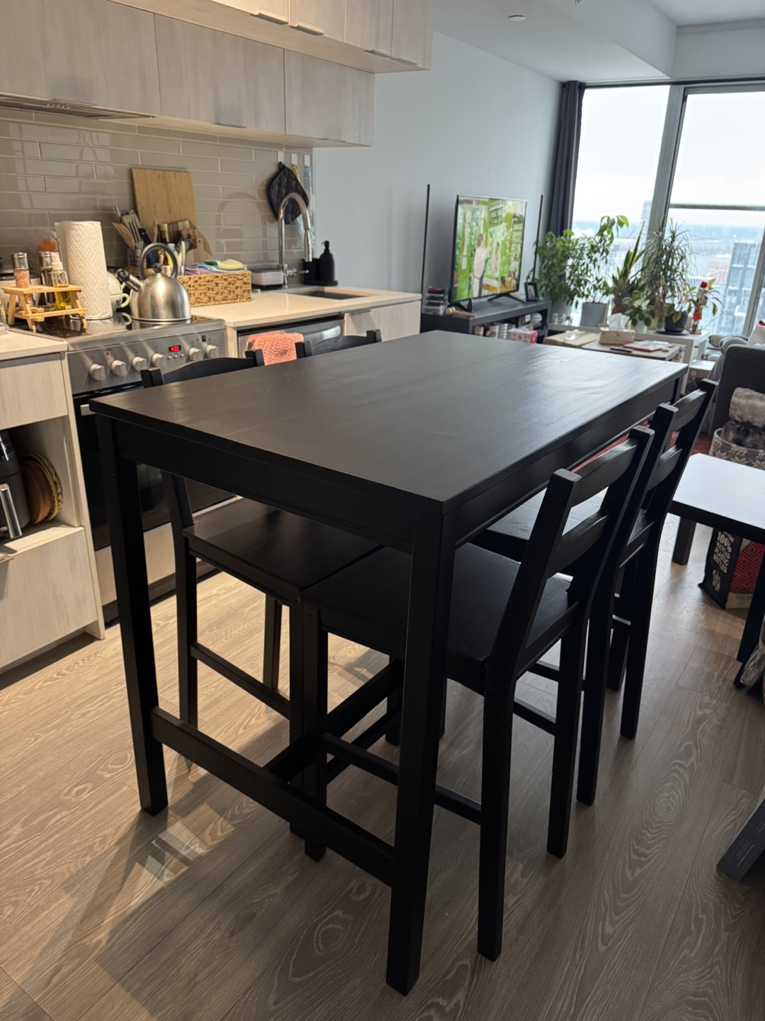 Bar Table and 4 Stools