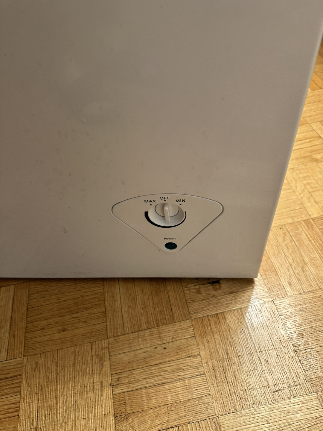 Arctic King Chest Freezer - photo 3