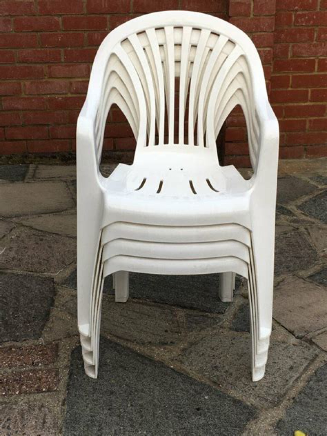 #freecycle Plastic GREEN outdoor/patio chairs