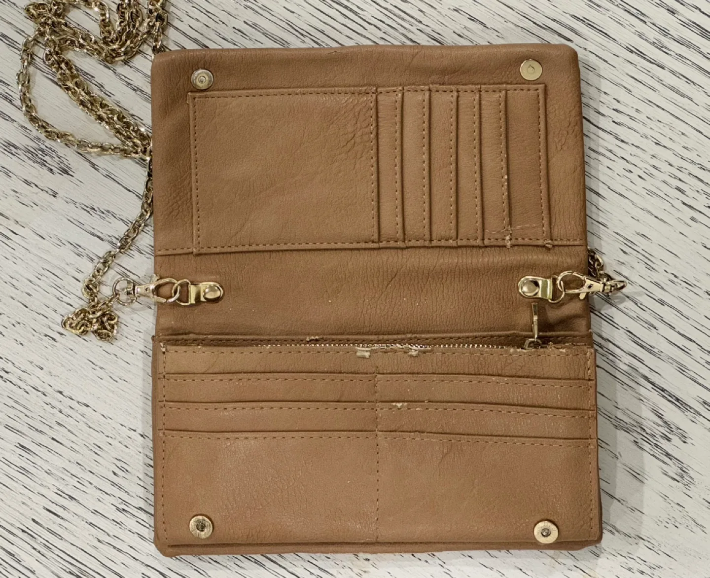 Nine West convertible crossbody/clutch image indicator(3)