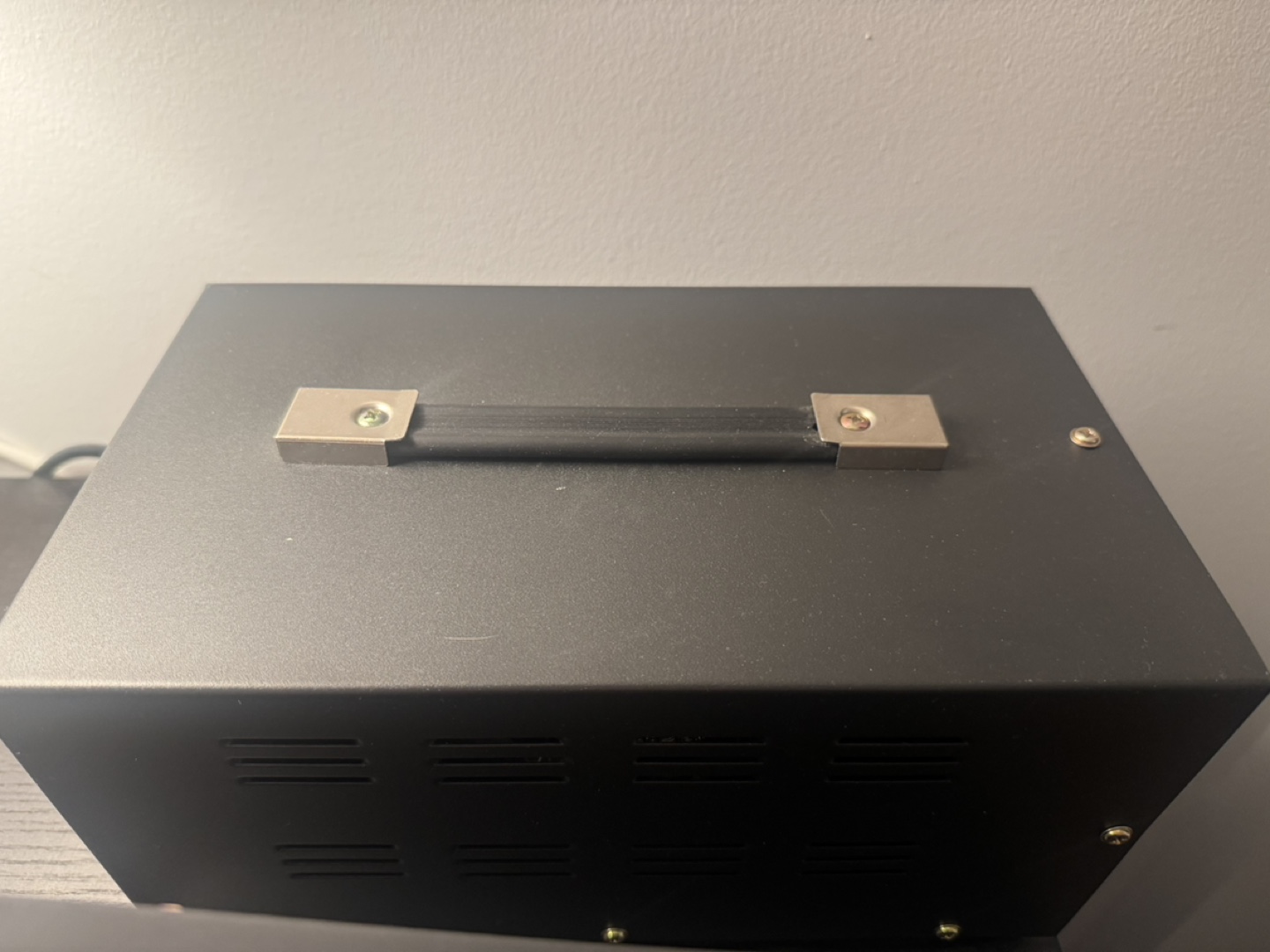 Seyas VT-2000 Voltage Converter - photo 2