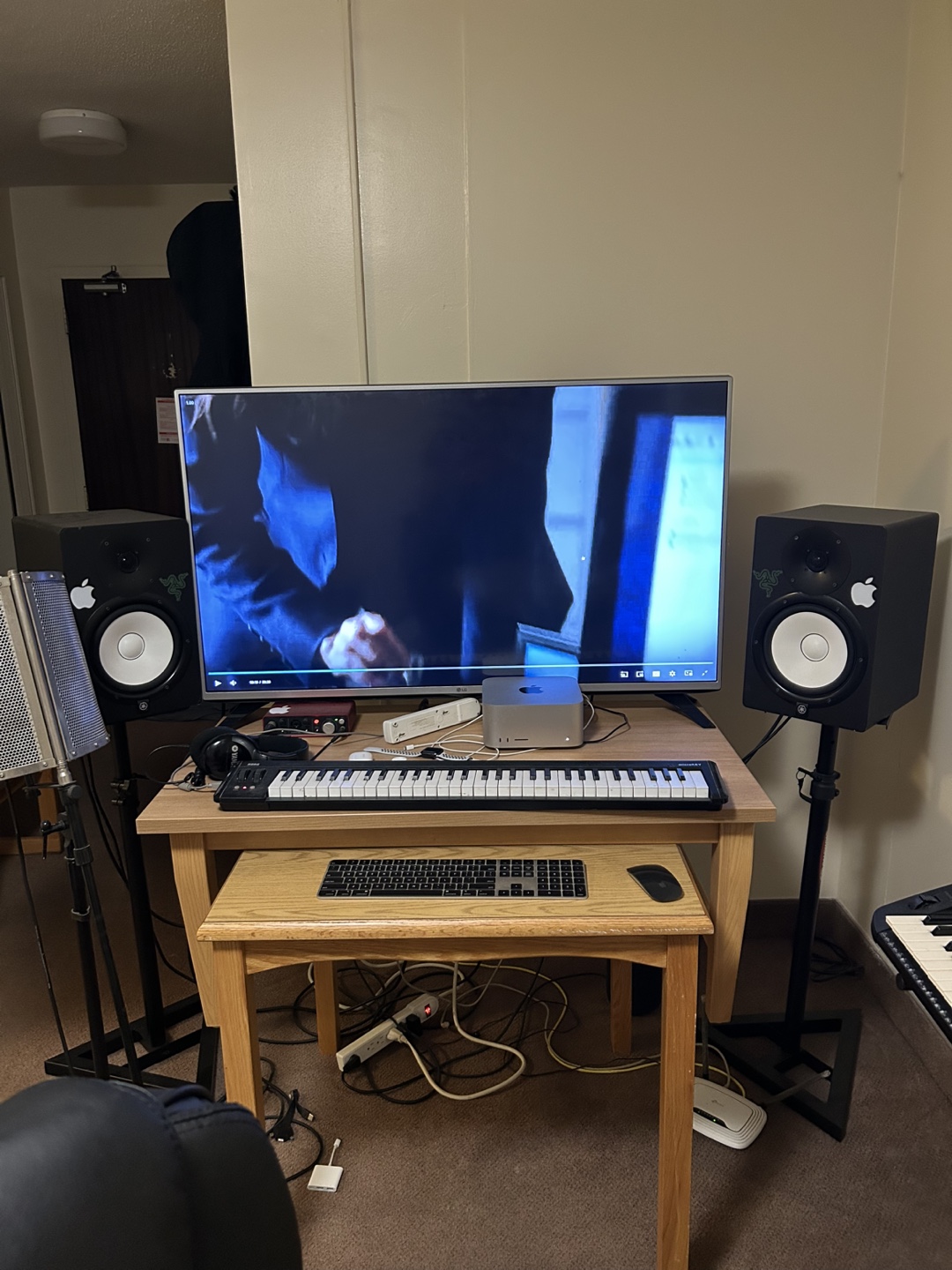 Yamaha HS8 Studio Monitors (Pair) - Excellent Condition - photo 4